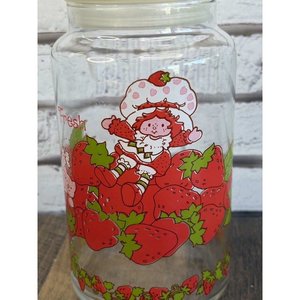 Strawberry Shortcake Glass Canister Jar & Lid 8.5” 1980 Vintage Mint - Picture 2 of 11